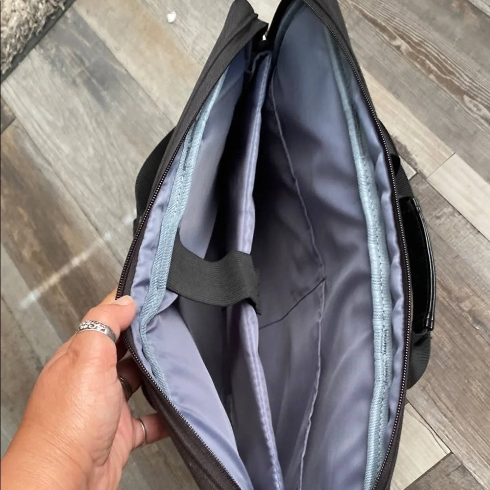 Black Laptop Bag with Durable Material and Professional Design